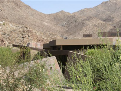 Metallics And Patinas Residential Gallery House In Desert With Roof Finish
